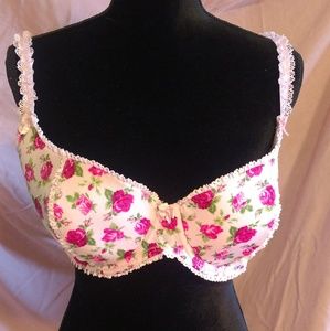 Floral print bra